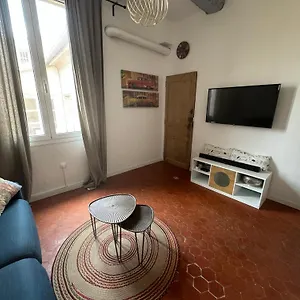 https://apt-cosy-right-in-cours-mirabeau.fr-provencehotel.com